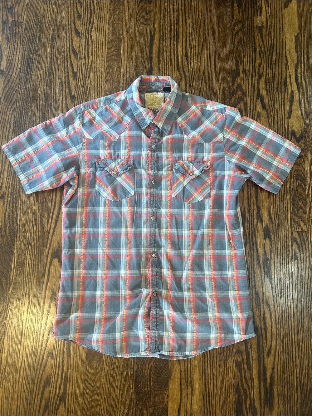 Vintage Y2K Chip and Pepper Short Sleeve Snap Button Shirt